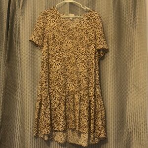 Woman’s short sleeved dress
